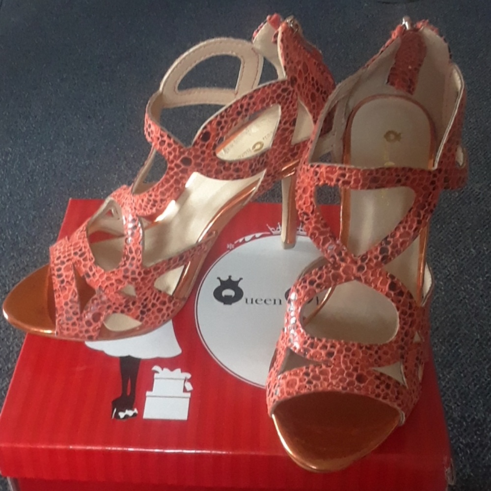 Women's Cage Style Embellish Design Stiletto Heels